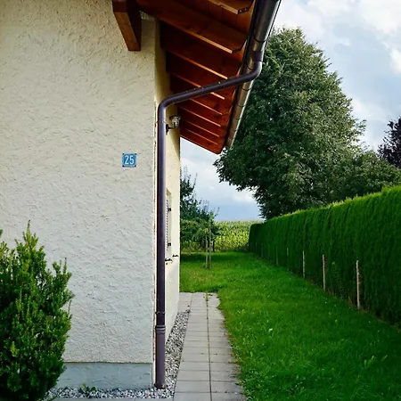 Am Weitfeld - Ruheoase Mit Garten & Bergblick Nahe Salzburg *