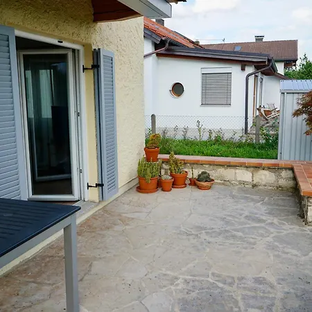 Am Weitfeld - Ruheoase Mit Garten & Bergblick Nahe Salzburg Дом отдыха Айнринг