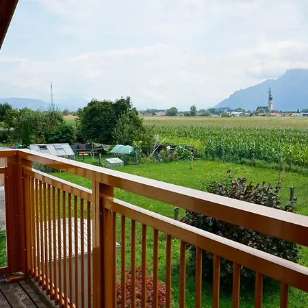 Дом отдыха Am Weitfeld - Ruheoase Mit Garten & Bergblick Nahe Salzburg *